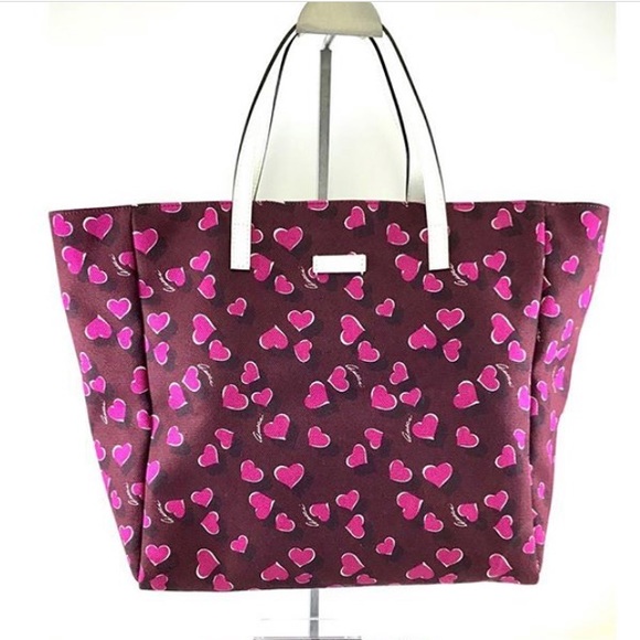 Gucci Handbags - Gucci tote